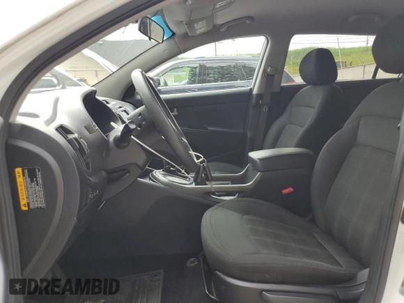 2013 Kia Sportage LX with VIN KNDPBCA20D7501980, listed as a Copart auction lot 61784015 with 140,793 mi miles and Salvage title. Bid and sale history available at DreamBid. Image 7.