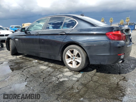 2013 BMW 5 Series 528i with VIN WBAXG5C5XDD234995, listed as a Copart auction lot 48617145 with 165,889 mi miles and Clean Title. Bid and sale history available at carsss.com. Image 2.