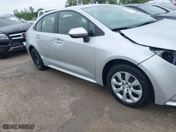 2024 Toyota Corolla Hybrid LE with VIN JTDBCMFE2R3044233, listed as a IAAI auction lot 40063454 with 6,855 mi miles. Bid and sale history available at carsss.com. Image 14.
