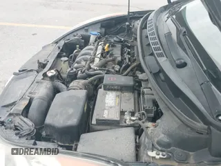 2013 Hyundai Elantra GLS z VIN 5NPDH4AE7DH375582, wystawiony jako IAAI lot #42623137 z przebiegiem 174 458 mil mil oraz . Historia ofert i sprzedaży dostępna na DreamBid. Obrazek 19.