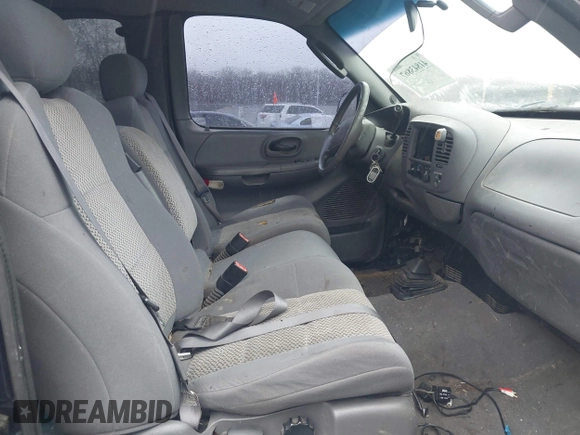 2003 Ford F-150 XL with VIN 1FTRX18L73NA26027, listed as a IAAI auction lot 41843867 with 1 mi miles. Bid and sale history available at carsss.com. Image 5.