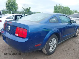2009 Ford Mustang with VIN 1ZVHT80N795142637, listed as a IAAI auction lot 42595602 with 69,284 mi miles and . Bid and sale history available at DreamBid. Image 4.