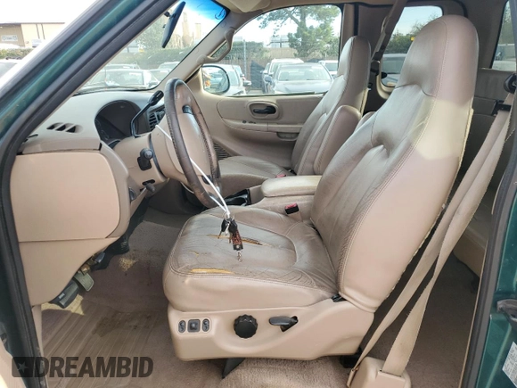 1999 Ford F-250 z VIN 1FTRX27LXXKA16798, wystawiony jako Copart lot #45242115 z przebiegiem Nie podano mil oraz Szkoda całkowita • Salvage title. Historia ofert i sprzedaży dostępna na DreamBid. Obrazek 7.