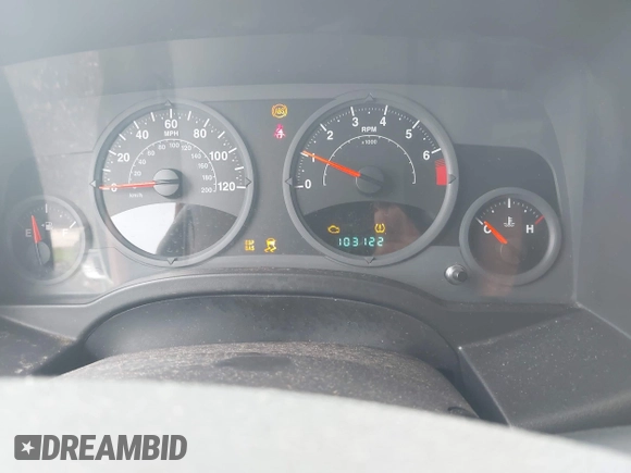 2008 Jeep Patriot Sport with VIN 1J8FT28W18D636073, listed as a IAAI auction lot 42622187 with 103,122 mi miles and . Bid and sale history available at DreamBid. Image 7.