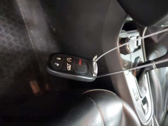 2019 Jeep Cherokee Latitude Plus с VIN 1C4PJMLN5KD142723, выставлен на аукционе IAAI как лот 42624765 с пробегом 85 750 миль миль и . История ставок и продаж доступна на DreamBid. Изображение 11.