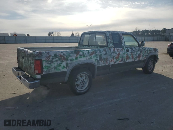 1995 Dodge Dakota z VIN 1B7GL23X7SS250840, wystawiony jako Copart lot #87114384 z przebiegiem 123 860 mil mil oraz Czysty tytuł • Clean title. Historia ofert i sprzedaży dostępna na DreamBid. Obrazek 3.