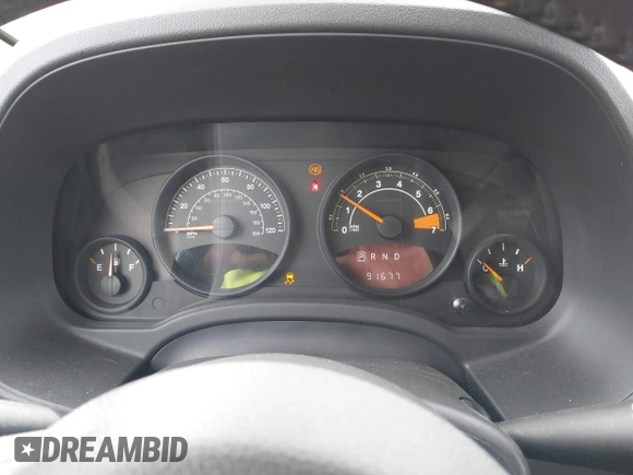 2014 Jeep Patriot Latitude with VIN 1C4NJPFA0ED690182, listed as a IAAI auction lot 41792670 with 91,677 mi miles and . Bid and sale history available at carsss.com. Image 7.