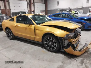 2011 Ford Mustang V6 with VIN 1ZVBP8AM4B5152063, listed as a IAAI auction lot 41556393 with 125,604 mi miles and . Bid and sale history available at carsss.com. Image 1.