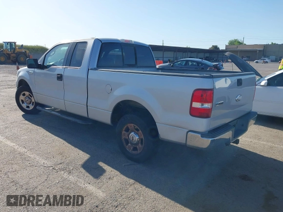 2004 Ford F-150 XL with VIN 1FTPX12594NA32477, listed as a IAAI auction lot 42088113 with 266,389 mi miles. Bid and sale history available at carsss.com. Image 3.