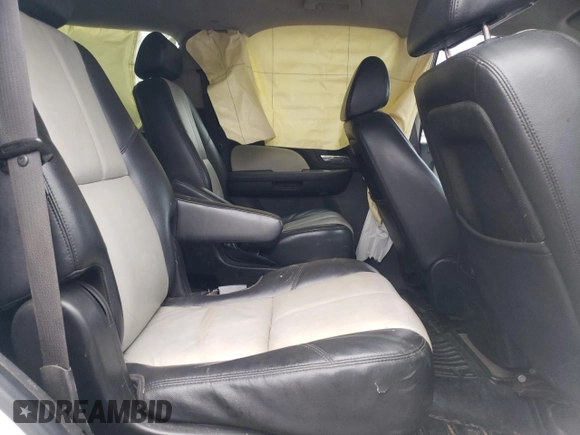 2008 Chevrolet Tahoe 3LT z VIN 1GNFK13018R141423, wystawiony jako Copart lot #43813525 z przebiegiem 288 352 mil mil oraz Szkoda całkowita • Salvage title. Historia ofert i sprzedaży dostępna na DreamBid. Obrazek 11.