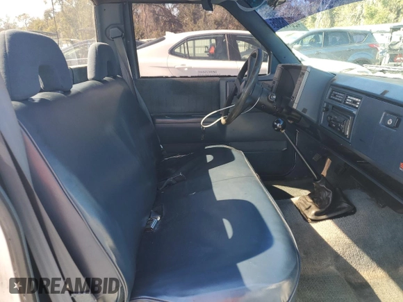 1993 GMC Sonoma with VIN 1GTCS14R2P8516409, listed as a Copart auction lot 42676805 with 225,122 mi miles and Salvage Title. Bid and sale history available at DreamBid. Image 10.