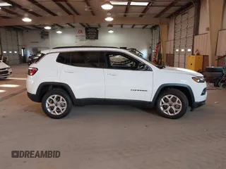 2025 Jeep Compass Latitude with VIN 3C4NJDBNXST535796, listed as a IAAI auction lot 41776776 with 1,037 mi miles and . Bid and sale history available at DreamBid. Image 13.