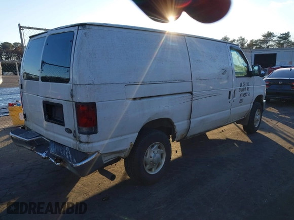 2008 Ford Econoline Cargo Commercial with VIN 1FTSE34L68DA94003, listed as a IAAI auction lot 41325916 with 217,837 mi miles and . Bid and sale history available at DreamBid. Image 4.