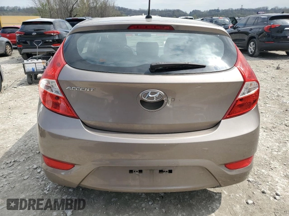 2012 Hyundai Accent GS z VIN KMHCT5AE0CU015960, wystawiony jako Copart lot #52250035 z przebiegiem 93 818 mil mil oraz Szkoda całkowita • Salvage title. Historia ofert i sprzedaży dostępna na DreamBid. Obrazek 6.