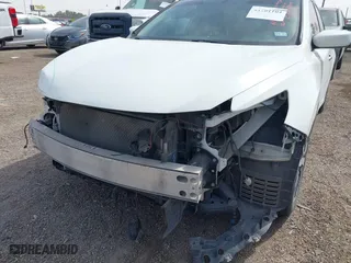 2018 Nissan Altima 2.5 SR with VIN 1N4AL3AP1JC283393, listed as a IAAI auction lot 41701104 with 142,917 mi miles. Bid and sale history available at carsss.com. Image 6.