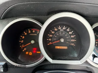 2008 Toyota 4Runner SR5 z VIN JTEBU14R880129011, wystawiony jako Copart lot #59433355 z przebiegiem 345 928 mil mil oraz Czysty tytuł • Clean title. Historia ofert i sprzedaży dostępna na DreamBid. Obrazek 8.