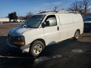 2007 GMC Savana Cargo Van with VIN 1GTFG15X571212723, listed as a Copart auction lot 88865375 with 138,095 mi miles and Non Repairable. Bid and sale history available at carsss.com. Image 1.