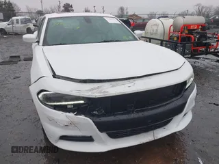 2015 Dodge Charger SXT with VIN 2C3CDXJG3FH746506, listed as a IAAI auction lot 41463713 with 130,687 mi miles. Bid and sale history available at carsss.com. Image 6.