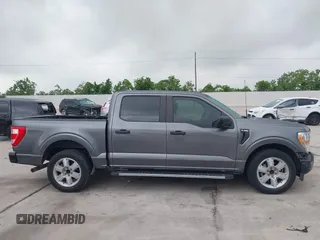 2021 Ford F-150 XL с VIN 1FTEW1CP9MFC03913, выставлен на аукционе IAAI как лот 42094145 с пробегом 58 147 миль миль и . История ставок и продаж доступна на DreamBid. Изображение 14.