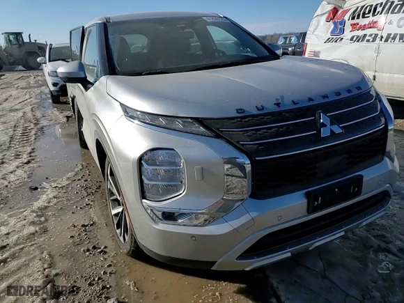 2023 Mitsubishi Outlander SE with VIN JA4J4UA88PZ039987, listed as a Copart auction lot 41836125 with 17,982 mi miles and Salvage Title. Bid and sale history available at carsss.com. Image 12.