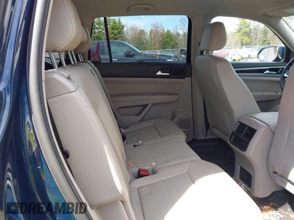 2023 Volkswagen Atlas SE with VIN 1V2HR2CA2PC505456, listed as a IAAI auction lot 42032269 with 7,918 mi miles and . Bid and sale history available at DreamBid. Image 8.
