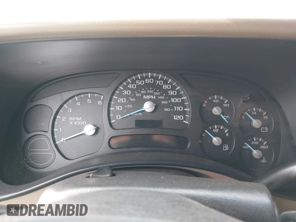 2005 Chevrolet Silverado 1500 LS z VIN 2GCEC13T951159829, wystawiony jako IAAI lot #42238798 z przebiegiem Nie podano mil oraz . Historia ofert i sprzedaży dostępna na DreamBid. Obrazek 7.