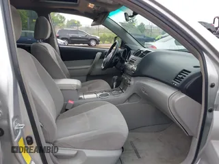 2008 Toyota Highlander Sport with VIN JTEES43AX82033014, listed as a IAAI auction lot 42517366 with 245,368 mi miles and . Bid and sale history available at DreamBid. Image 5.