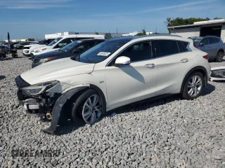 2018 Infiniti QX30 Premium with VIN SJKCH5CP2JA004989, listed as a Copart auction lot 65634625 with 112,873 mi miles and Clean title. Bid and sale history available at DreamBid. Image 1.
