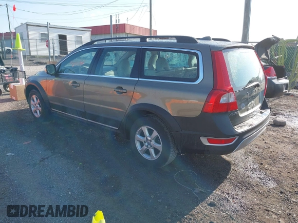 2010 Volvo XC70 3.2L with VIN YV4960BZ9A1078593, listed as a IAAI auction lot 42015234 with 242,005 mi miles and . Bid and sale history available at DreamBid. Image 3.