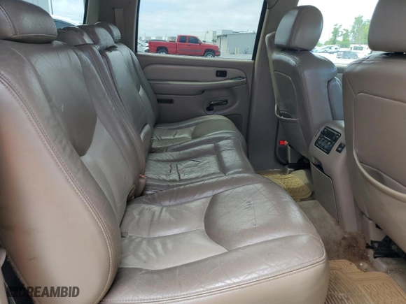 2005 GMC Yukon XL Denali with VIN 1GKFK66U55J152864, listed as a Copart auction lot 50890665 with 374,345 mi miles and Salvage Title. Bid and sale history available at carsss.com. Image 11.