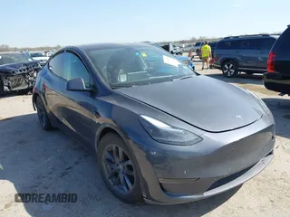 2022 Tesla Model Y Performance z VIN 7SAYGDEF5NF375140, wystawiony jako IAAI lot #41864764 z przebiegiem 67 362 mil mil oraz . Historia ofert i sprzedaży dostępna na DreamBid. Obrazek 1.