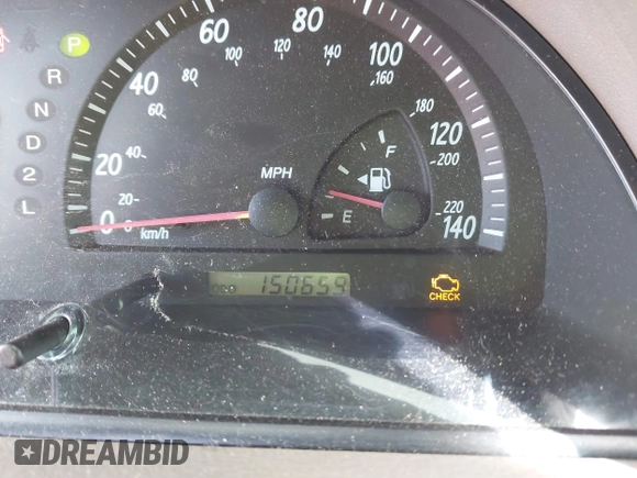 2004 Toyota Camry LE z VIN 4T1BE30K74U364617, wystawiony jako IAAI lot #42046280 z przebiegiem 150 659 mil mil oraz . Historia ofert i sprzedaży dostępna na DreamBid. Obrazek 7.