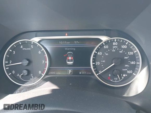 2025 Nissan Sentra SR with VIN 3N1AB8DV6SY290923, listed as a IAAI auction lot 41952715 with 2,406 mi miles and . Bid and sale history available at DreamBid. Image 7.