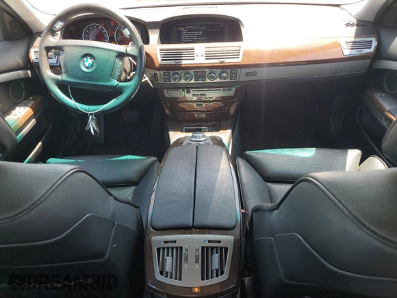 2006 BMW 7 Series 750i with VIN WBAHL83546DT02261, listed as a Copart auction lot 61686475 with 86,909 mi miles and Salvage title. Bid and sale history available at DreamBid. Image 8.