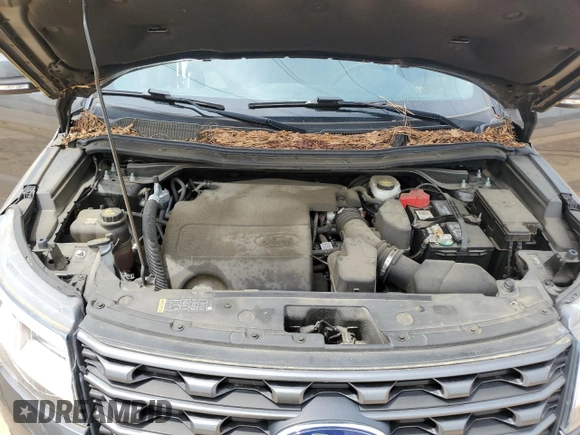 2017 Ford Explorer XLT with VIN 1FM5K7D81HGD62121, listed as a Copart auction lot 53132825 with 63,050 mi miles and Salvage title. Bid and sale history available at DreamBid. Image 13.