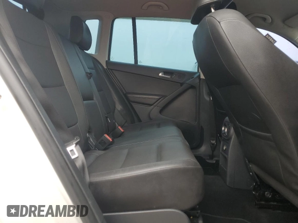2013 Volkswagen Tiguan SE with VIN WVGAV3AX1DW574009, listed as a Copart auction lot 60936735 with 121,624 mi miles and Clean title. Bid and sale history available at DreamBid. Image 11.