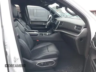2024 Jeep Wagoneer Series II с VIN 1C4SJUBP2RS120147, выставлен на аукционе IAAI как лот 41877051 с пробегом 35 148 миль миль и . История ставок и продаж доступна на DreamBid. Изображение 5.