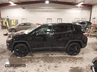 2019 Jeep Compass Latitude with VIN 3C4NJDBB0KT838995, listed as a IAAI auction lot 41278070 with 55,850 mi miles. Bid and sale history available at carsss.com. Image 14.