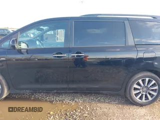 2020 Toyota Sienna XLE z VIN 5TDDZ3DC7LS244873, wystawiony jako IAAI lot #41941263 z przebiegiem 93 545 mil mil oraz . Historia ofert i sprzedaży dostępna na DreamBid. Obrazek 14.