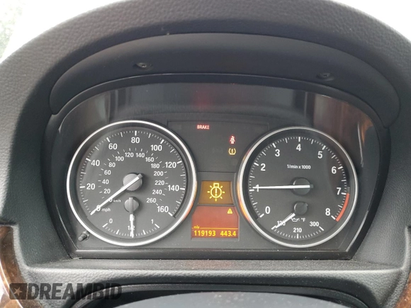 2007 BMW 3 Series 328xi with VIN WBAWC33517PC86310, listed as a Copart auction lot 76832194 with 119,193 mi miles and Salvage Title. Bid and sale history available at DreamBid. Image 9.