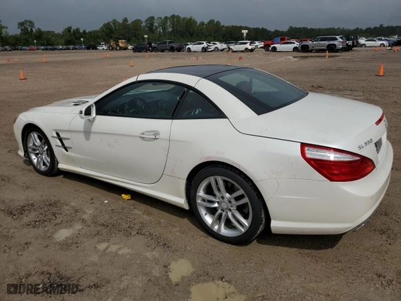 2013 Mercedes-Benz SL-Class SL 550 with VIN WDDJK7DA1DF005260, listed as a Copart auction lot 70228374 with 84,058 mi miles and Salvage Title. Bid and sale history available at carsss.com. Image 2.