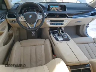 2021 BMW 7 Series 740i with VIN WBA7T2C02MCF77517, listed as a Copart auction lot 50565205 with 29,848 mi miles and Salvage title. Bid and sale history available at DreamBid. Image 8.