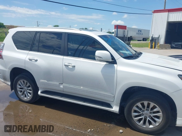 2015 Lexus GX 460 with VIN JTJBM7FX7F5116959, listed as a IAAI auction lot 42085273 with 249,402 mi miles and . Bid and sale history available at carsss.com. Image 13.