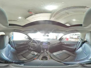 2018 Cadillac ATS AWD z VIN 1G6AE5RX7J0170282, wystawiony jako Copart lot #59001585 z przebiegiem 104 593 mil mil oraz Szkoda całkowita • Salvage title. Historia ofert i sprzedaży dostępna na DreamBid. Obrazek 14.