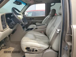 2004 Chevrolet Suburban LT with VIN 1GNFK16Z14J123135, listed as a Copart auction lot 70908164 with 253,555 mi miles and Salvage Title. Bid and sale history available at carsss.com. Image 7.