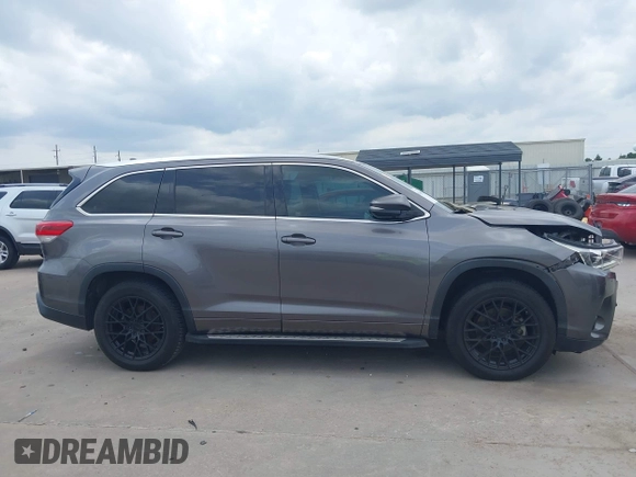 2018 Toyota Highlander Limited с VIN 5TDYZRFH1JS256186, выставлен на аукционе IAAI как лот 42366537 с пробегом 69 894 миль миль и . История ставок и продаж доступна на DreamBid. Изображение 13.