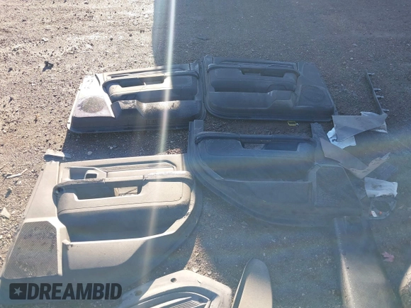 2020 Ram 2500 Power Wagon с VIN 3C6TR5EJ4LG297928, выставлен на аукционе IAAI как лот 40409115 с пробегом Не указан миль и . История ставок и продаж доступна на DreamBid. Изображение 17.