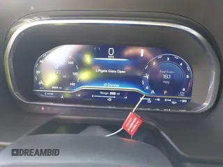 2024 Chevrolet Suburban z VIN 1GNSCEKT6RR218285, wystawiony jako IAAI lot #40982165 z przebiegiem 8 464 mil mil oraz . Historia ofert i sprzedaży dostępna na DreamBid. Obrazek 7.