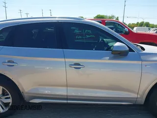 2022 Audi Q5 S line Premium with VIN WA1GAAFY2N2119625, listed as a IAAI auction lot 41979117 with 18,694 mi miles and . Bid and sale history available at DreamBid. Image 13.