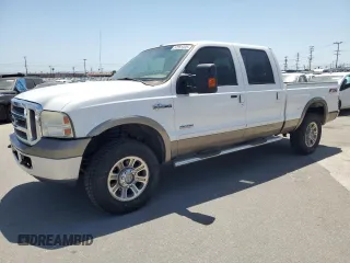 2007 Ford F-250 XL z VIN 1FTSW21P47EB01599, wystawiony jako Copart lot #57261035 z przebiegiem 152 671 mil mil oraz Szkoda całkowita • Salvage title. Historia ofert i sprzedaży dostępna na DreamBid. Obrazek 1.